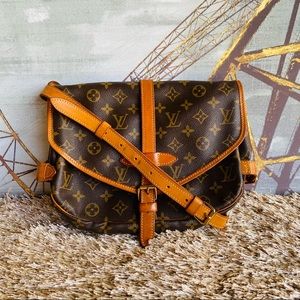 Louis Vuitton Saumur 30 Crossbody Bag